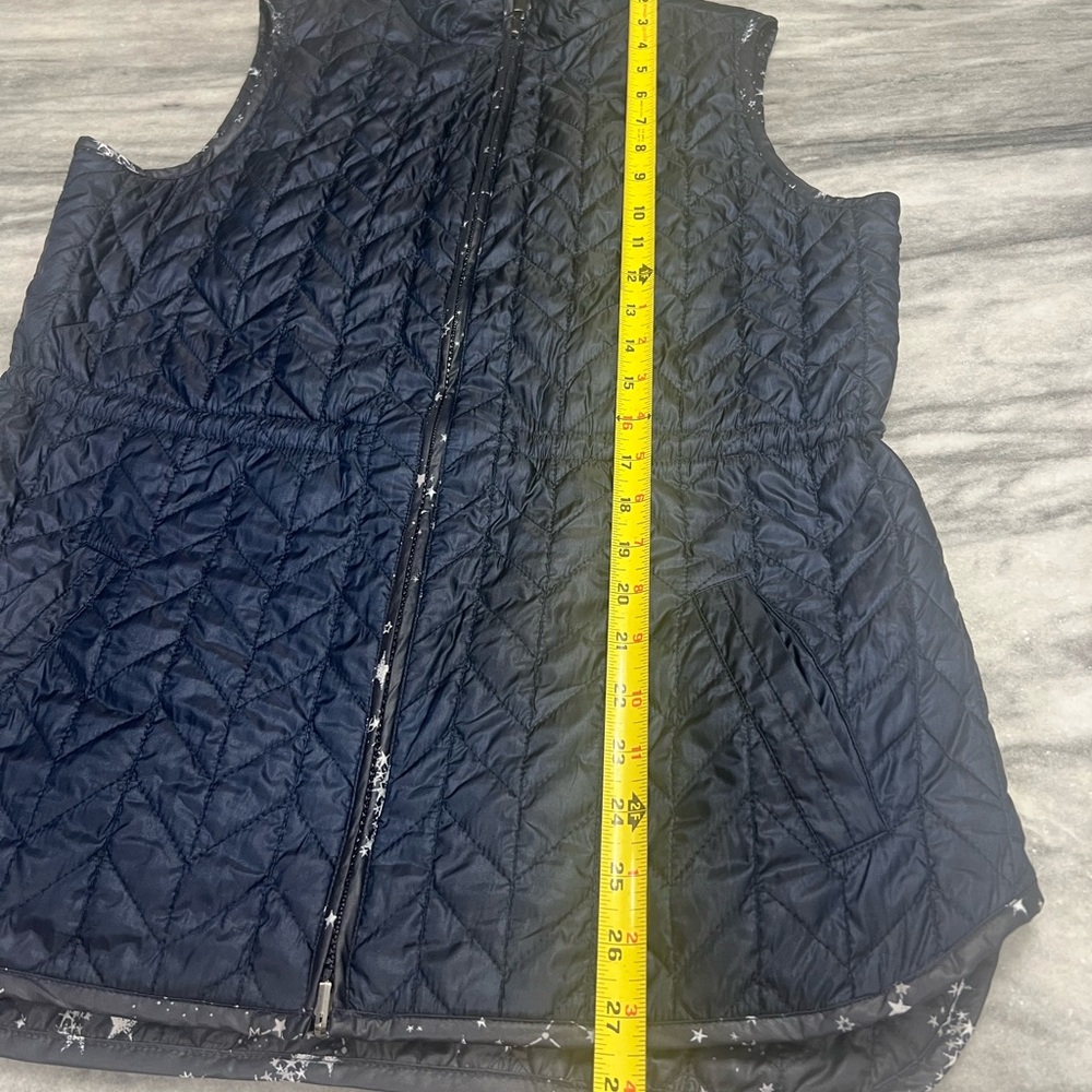 Chico’s womens Blue Zip Front Reversible quilted Vest Moon stars Small - Picture 10 of 15